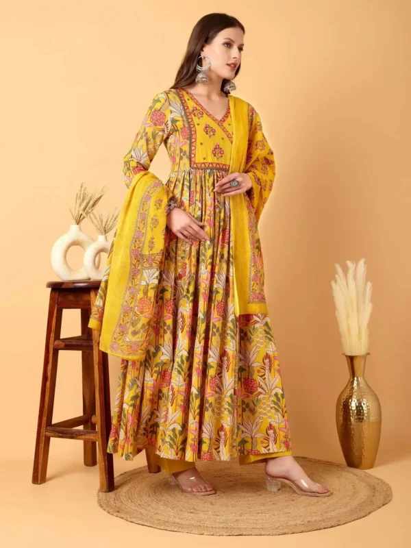 Taranjal Women Pure Cotton Kurti Pant Dupatta Set